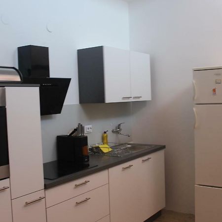 Apartman Koralj Apartment Pula Exterior foto